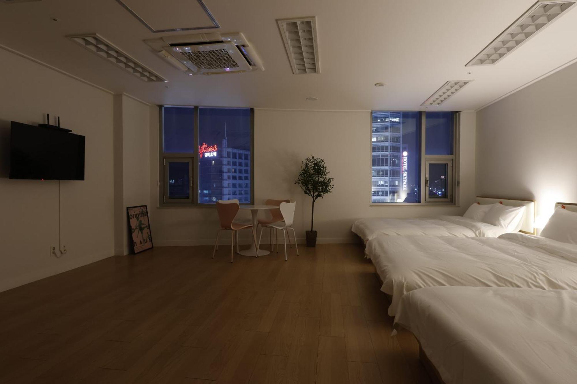 "Grand Opened" Maxtyle Guesthouse Dongdaemun Сеул Екстериор снимка